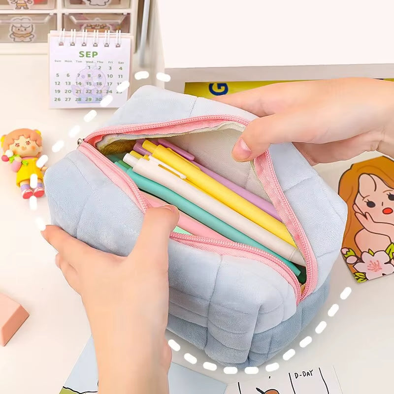 US Solid Fur Cosmetic Storage Bag Large Women Zipper Makeup Organizer Handbag Stationery Pencil Case Travel Make up Toiletry Punch